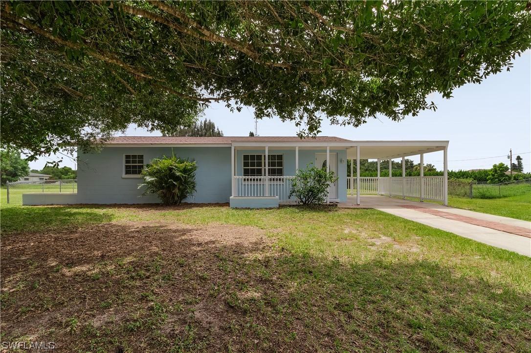 804 Taylor Ln., Lehigh Acres, FL 33936