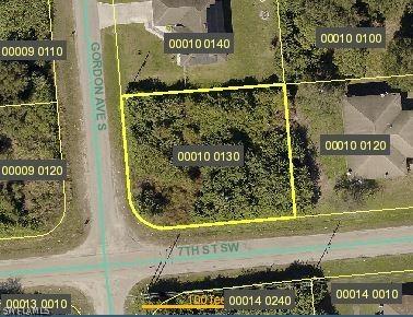 345/347 Gordon Ave., Lehigh Acres, FL 33973