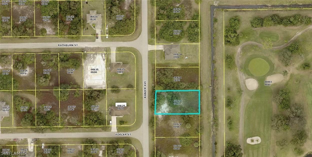 365 Ranier Ave., Lehigh Acres, FL 33974