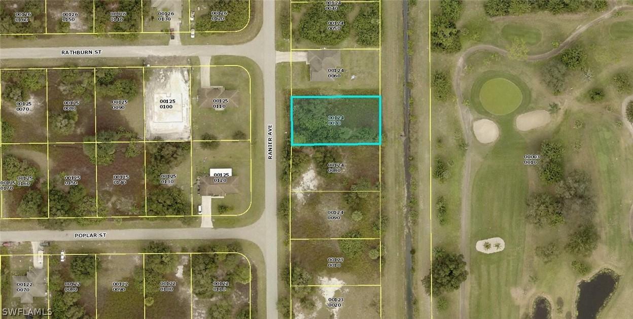 363 Ranier Ave., Lehigh Acres, FL 33974