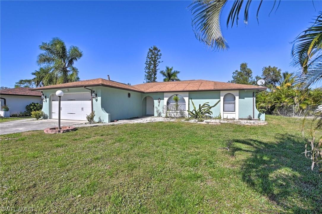 3572 Bailes St., Bonita Springs, FL 34134