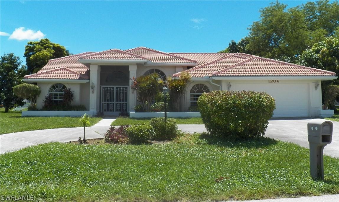 1206 SE 32nd St., Cape Coral, FL 33904