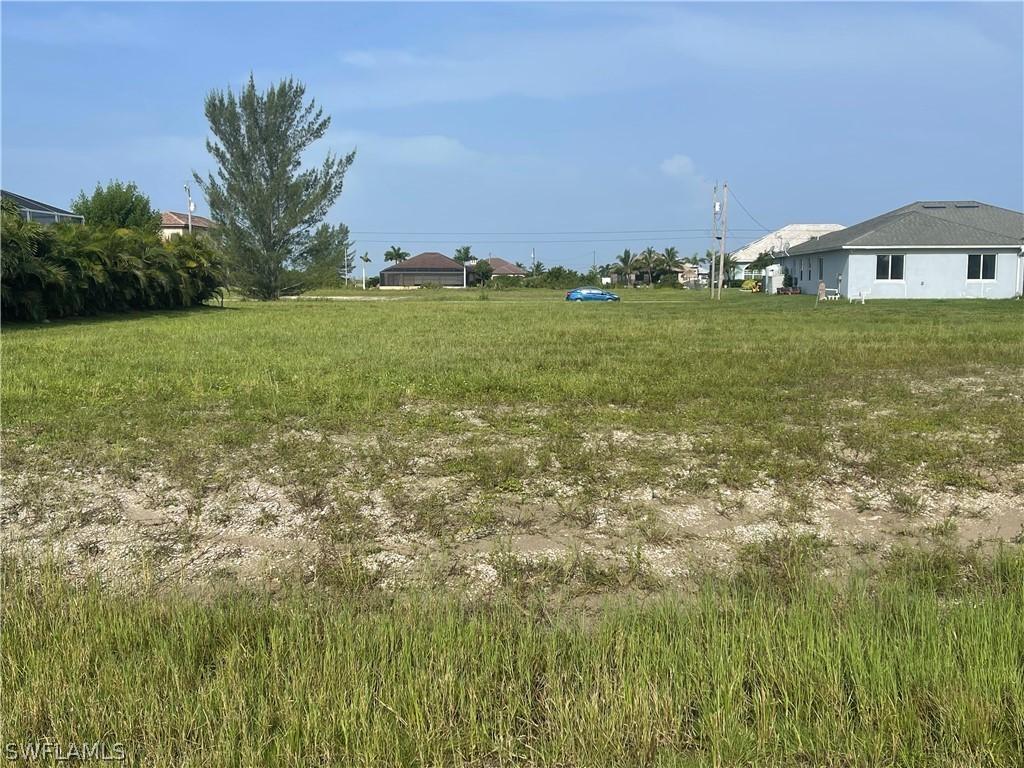 1622 NW 42nd Pl., Cape Coral, FL 33993