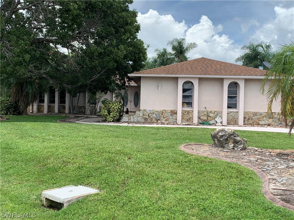 2609 SE 28th St., Cape Coral, FL 33904