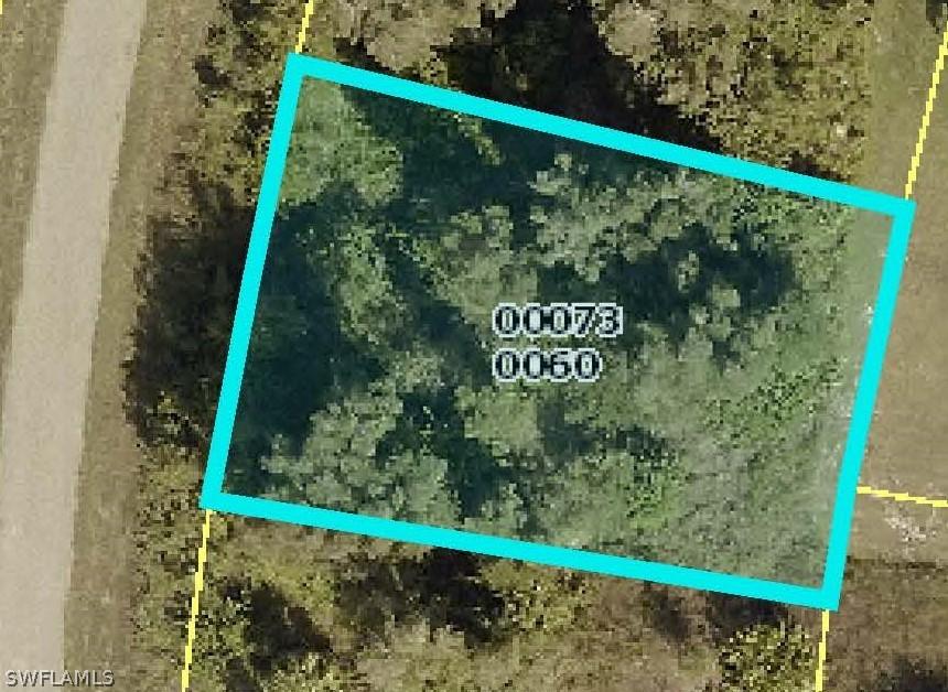 391 Palencia Ave., Lehigh Acres, FL 33974