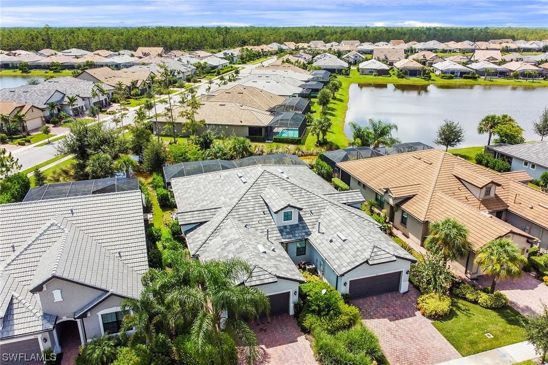 7669 Jacaranda Ln., Naples, FL 34114