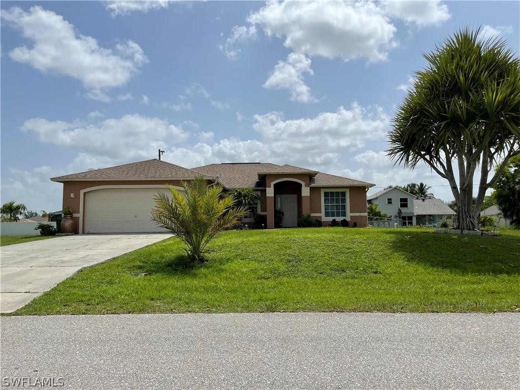 2933 SW 6th Pl., Cape Coral, FL 33914