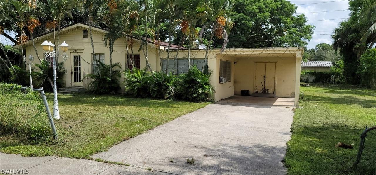 469 Mississippi Ave., Fort Myers, FL 33905