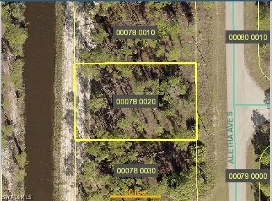 824 Aletha Ave., Lehigh Acres, FL 33974