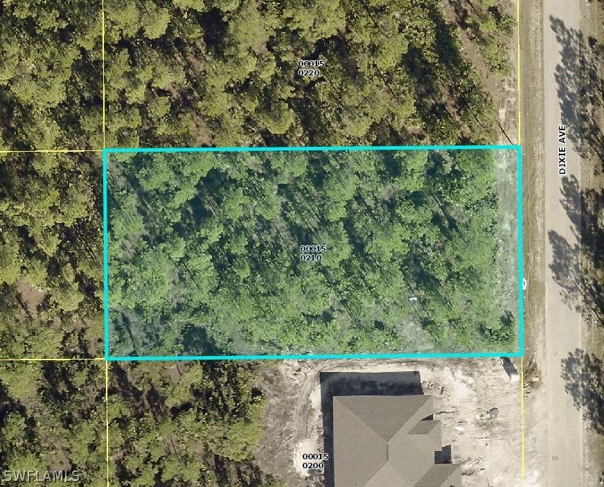 917 Dixie Ave., Lehigh Acres, FL 33972