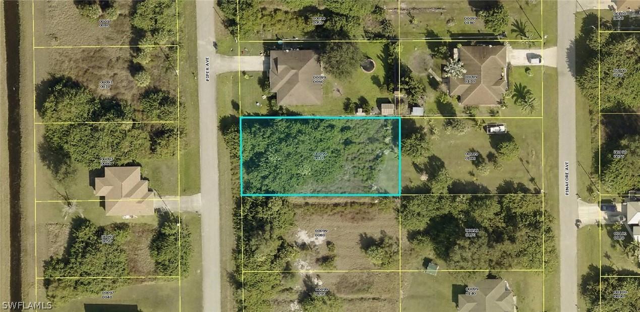 435 Piper Ave., Lehigh Acres, FL 33974