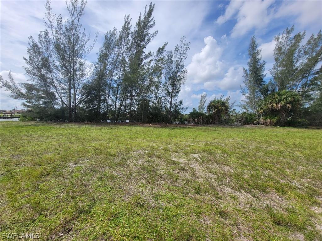 4102 NW 16th Ter., Cape Coral, FL 33993