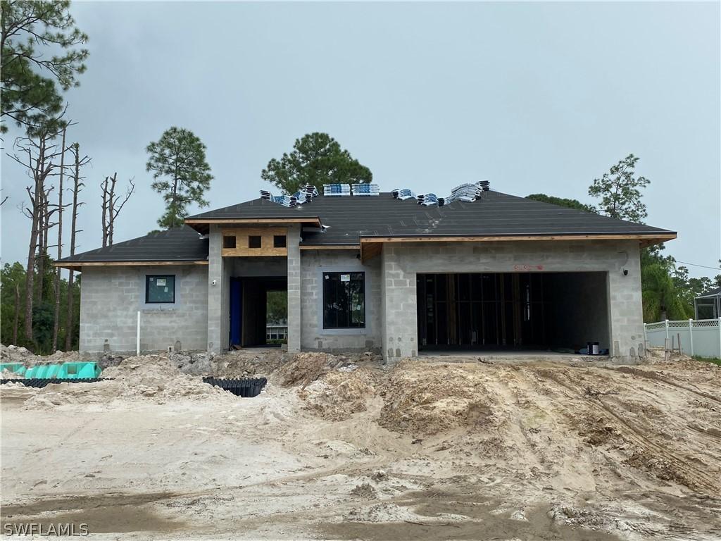 1426 Lincoln Ave., Lehigh Acres, FL 33972