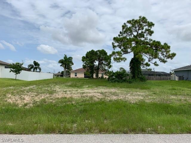 2541 NW 20th Pl., Cape Coral, FL 33993