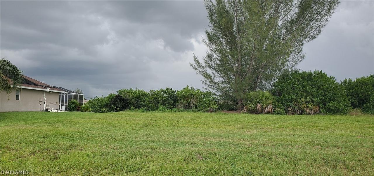 1329 SW 21st Ave., Cape Coral, FL 33991