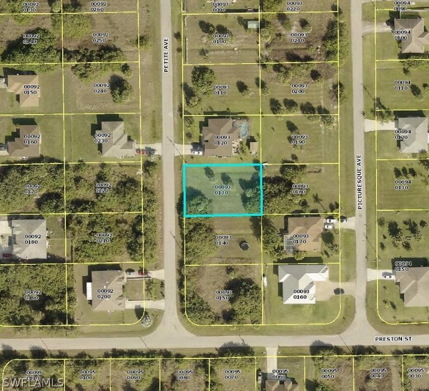 465 Petite Ave., Lehigh Acres, FL 33974