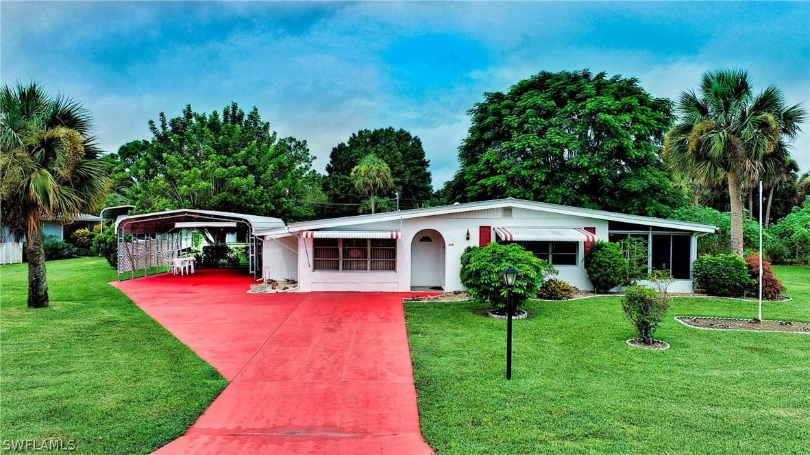 215 Highland Ave., Lehigh Acres, FL 33936