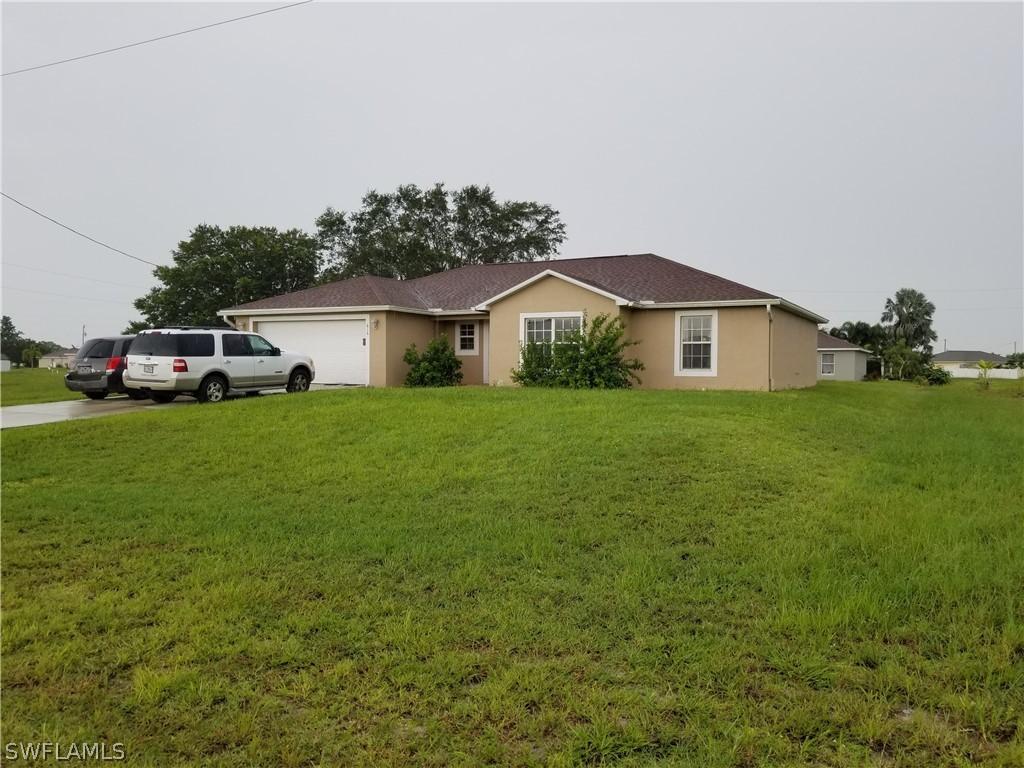 616 NW Douglas Pkwy., Cape Coral, FL 33993
