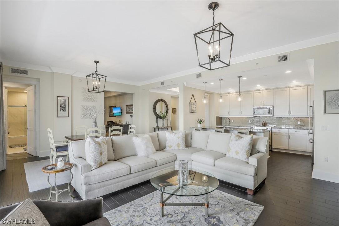 1030 3rd Ave. #519, Naples, FL 34102