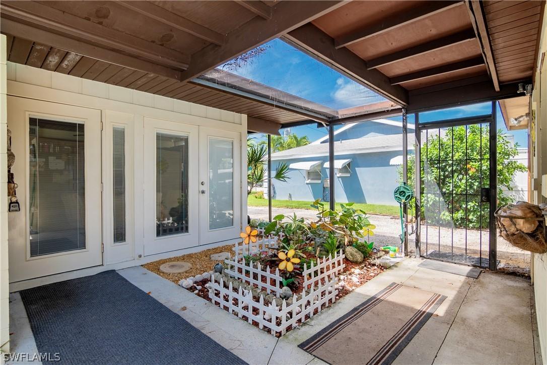 239 Curlew St., Fort Myers Beach, FL 33931