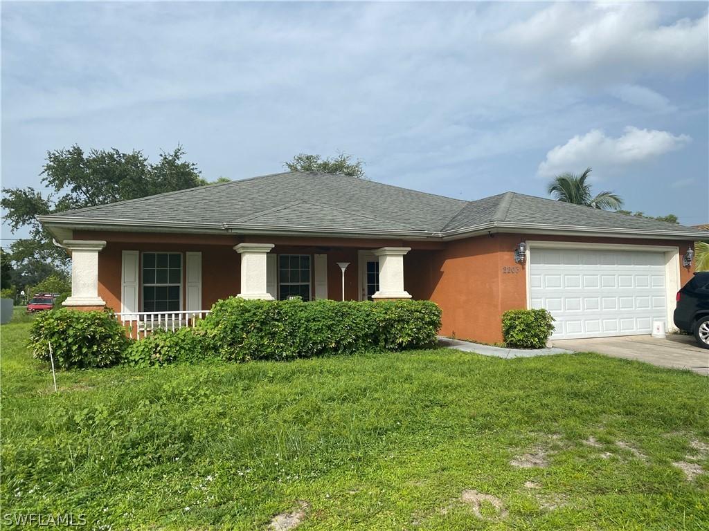 2203 NE 19th Pl., Cape Coral, FL 33909
