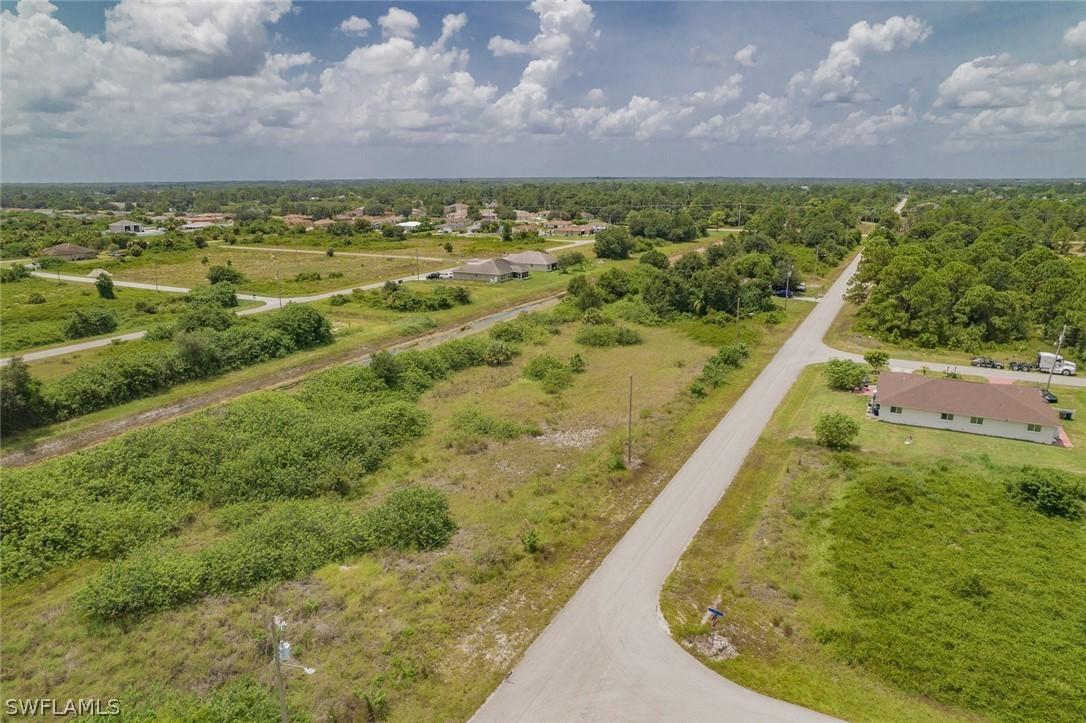 838 Chemstrand St., Lehigh Acres, FL 33974