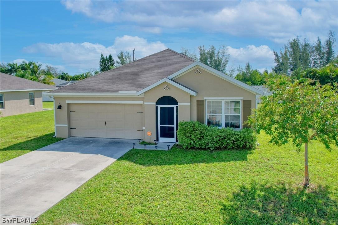 3015 SW 5th Pl., Cape Coral, FL 33914