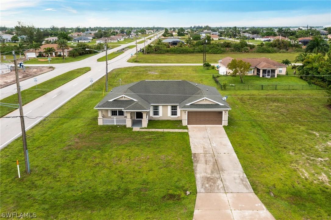 1529 NW 16th Ter., Cape Coral, FL 33993