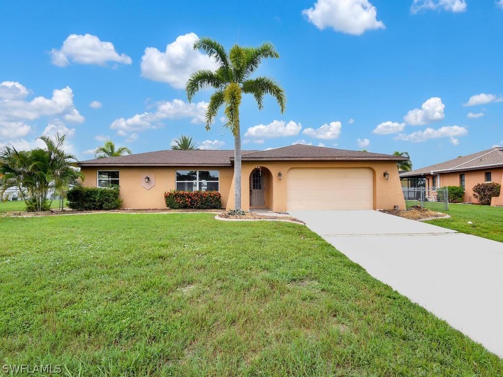 923 SE 16th St., Cape Coral, FL 33990