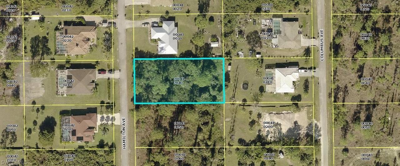 716 Hamilton Ave., Lehigh Acres, FL 33972