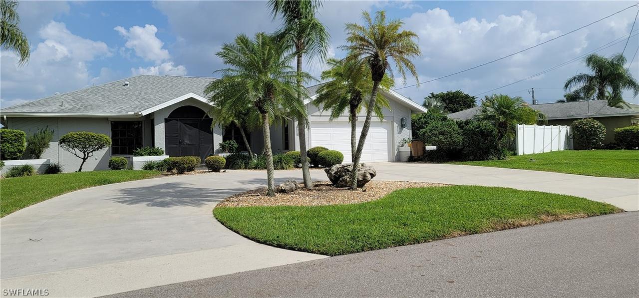 3211 SE 19th Pl., Cape Coral, FL 33904