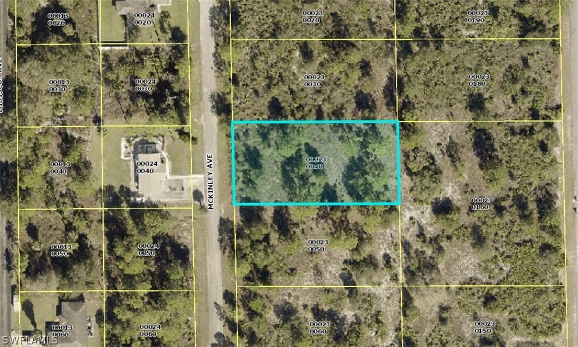 1712 Mckinley Ave., Lehigh Acres, FL 33972