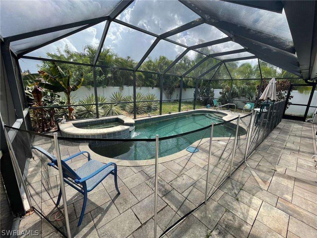2543 SE 25th Ave., Cape Coral, FL 33904