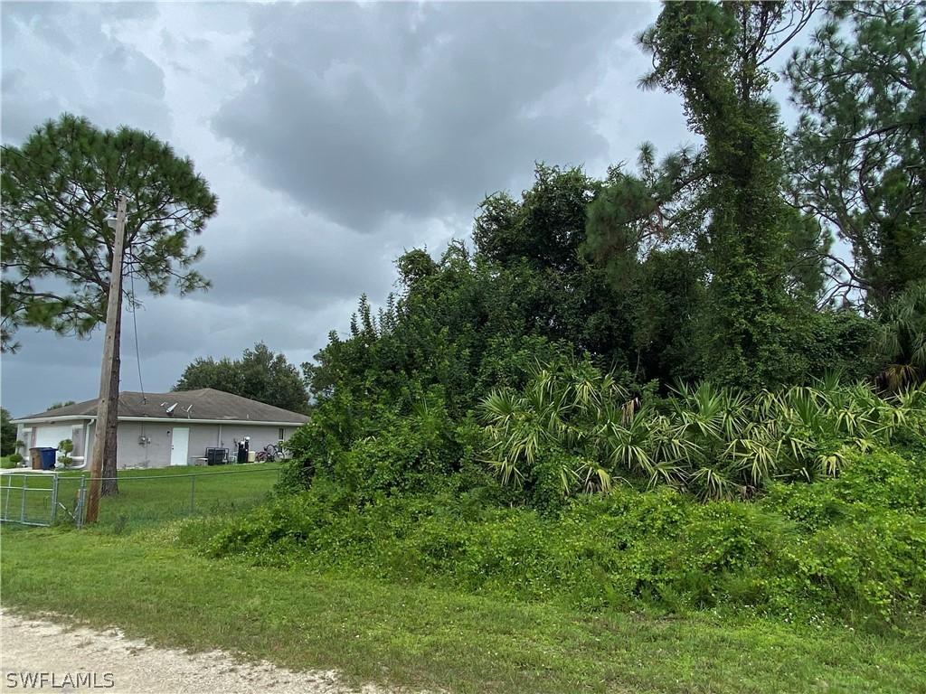 1029 Iris St., Lehigh Acres, FL 33974