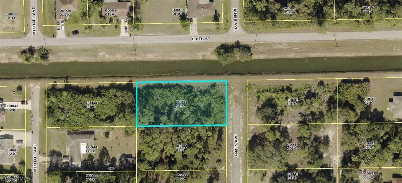723 James Ave., Lehigh Acres, FL 33936