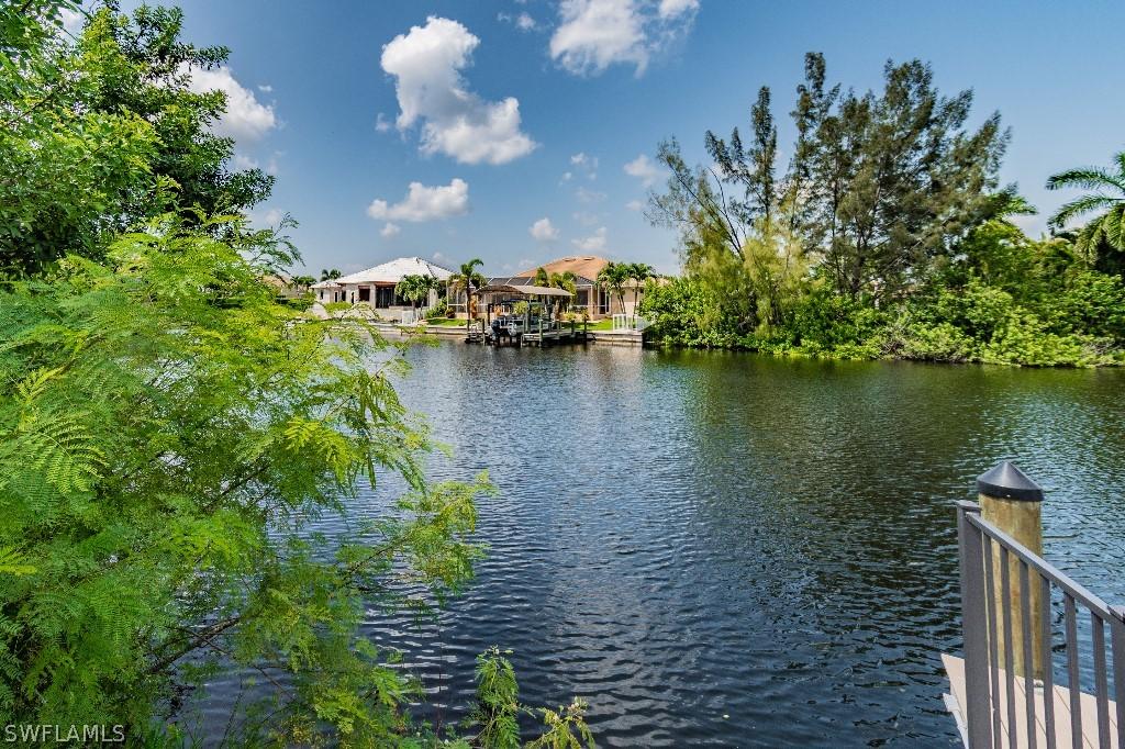 2827 SW 35th Ln., Cape Coral, FL 33914