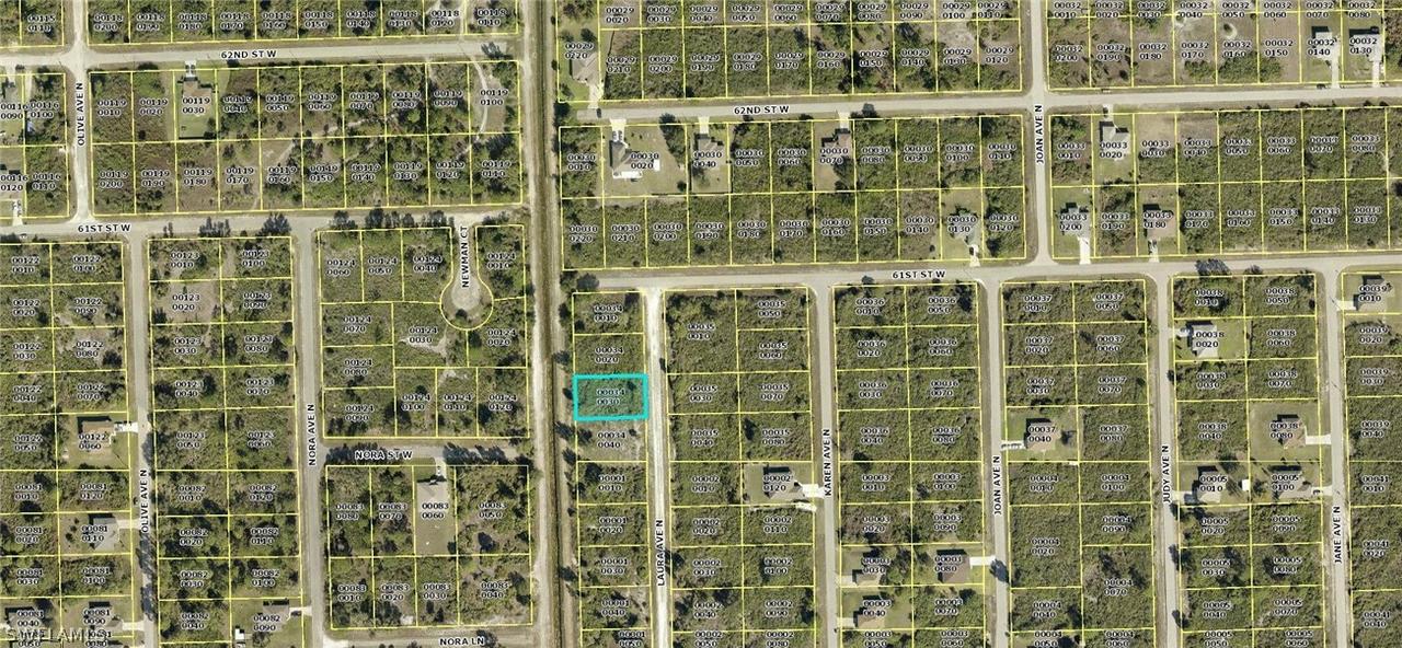 6015 Laura Ave., Lehigh Acres, FL 33971