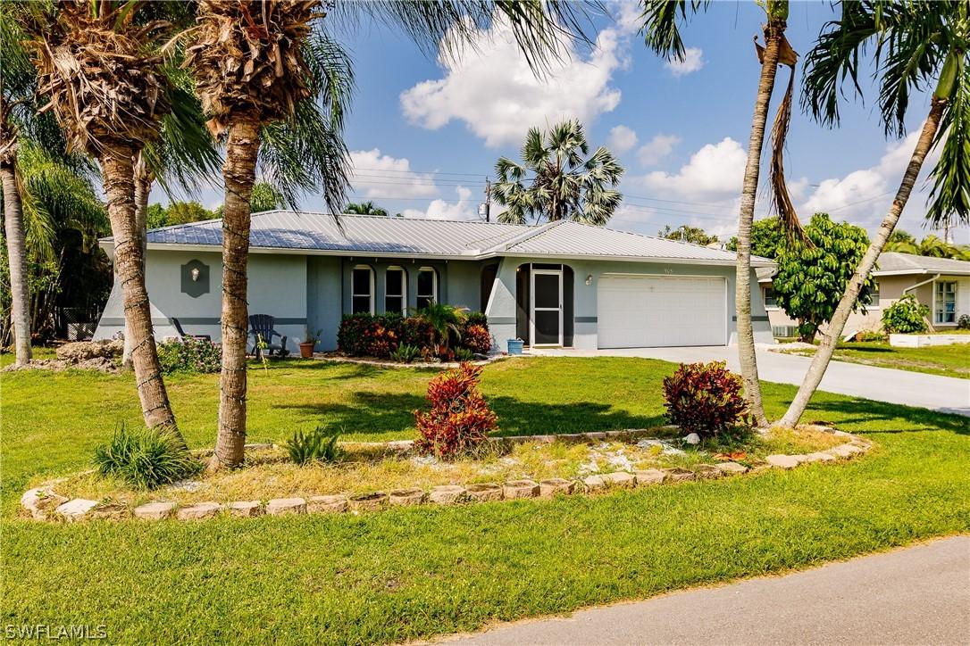 905 SE 26th Ter., Cape Coral, FL 33904