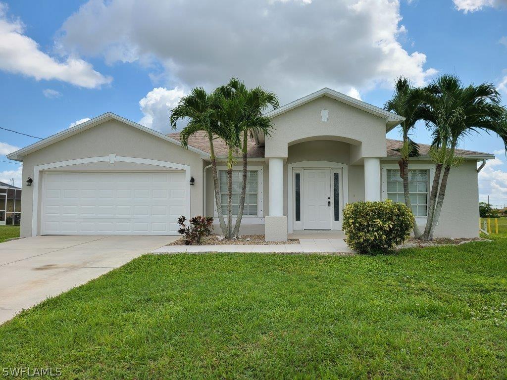 523 NE 5th Pl., Cape Coral, FL 33909