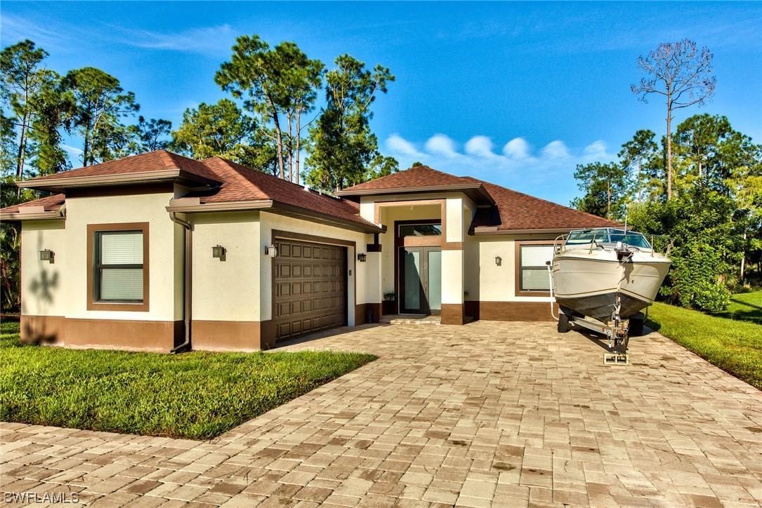 635 18th St., Naples, FL 34117