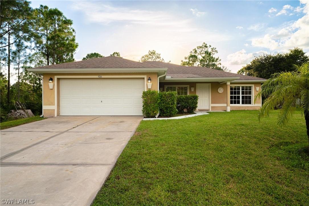 926 Hollister Ave., Lehigh Acres, FL 33974