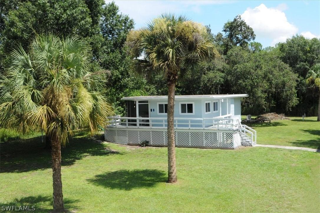 820 Sheldon Ave., Lehigh Acres, FL 33936