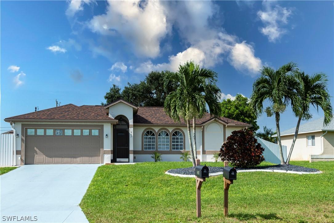 907 NE 10th Ln., Cape Coral, FL 33909
