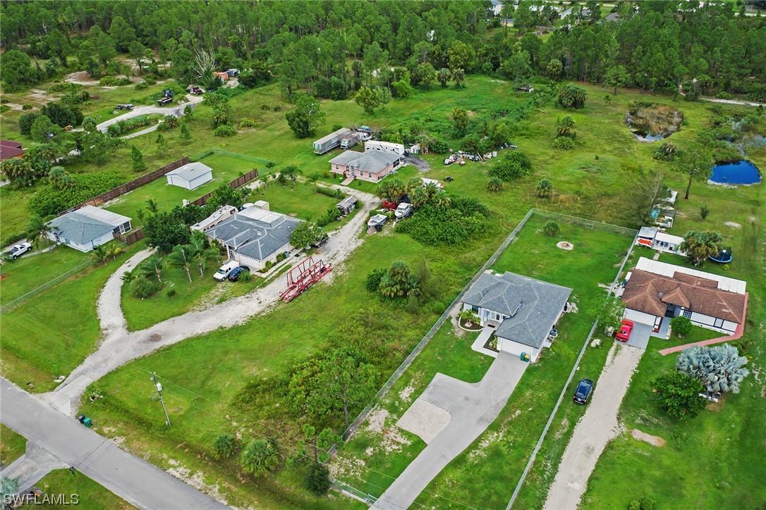 2557 29th Ave., Naples, FL 34120