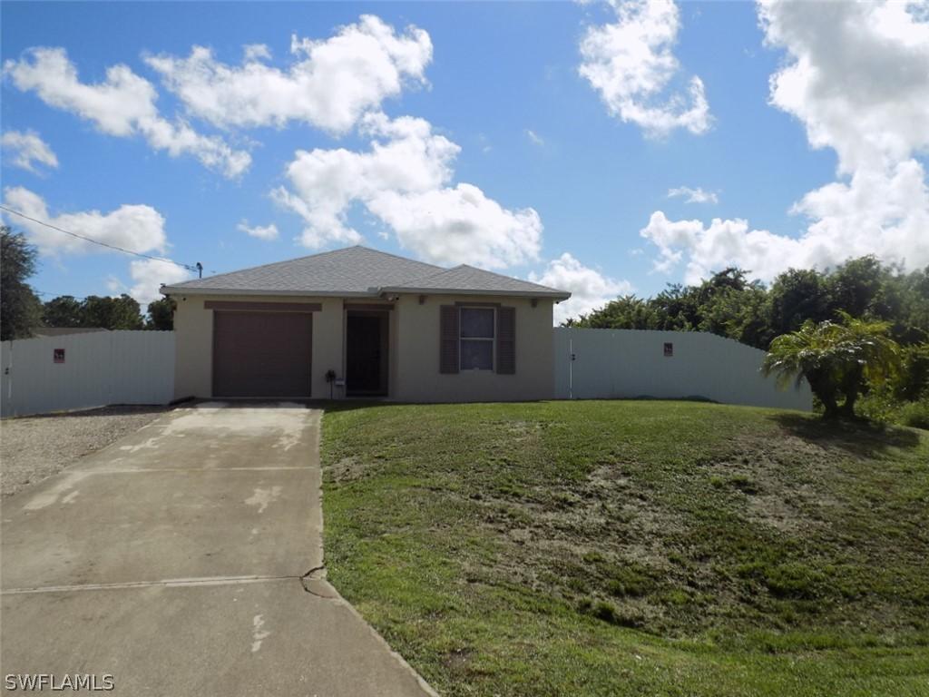 6002 Paula Ave., Lehigh Acres, FL 33971