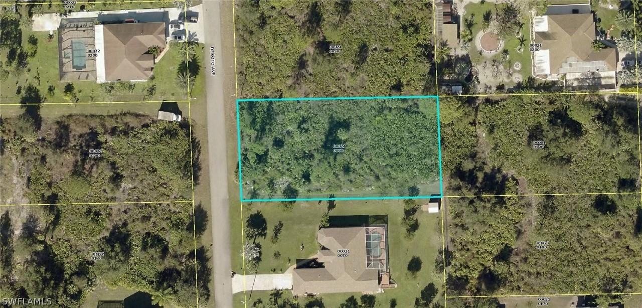 512 Desoto Ave., Lehigh Acres, FL 33972