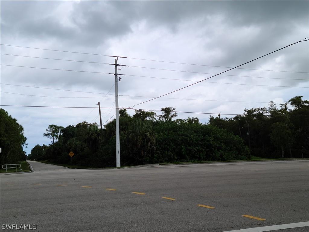 100 7th St., Naples, FL 34117