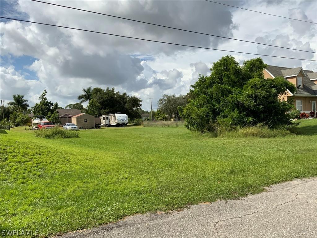 3905 6th St., Lehigh Acres, FL 33971