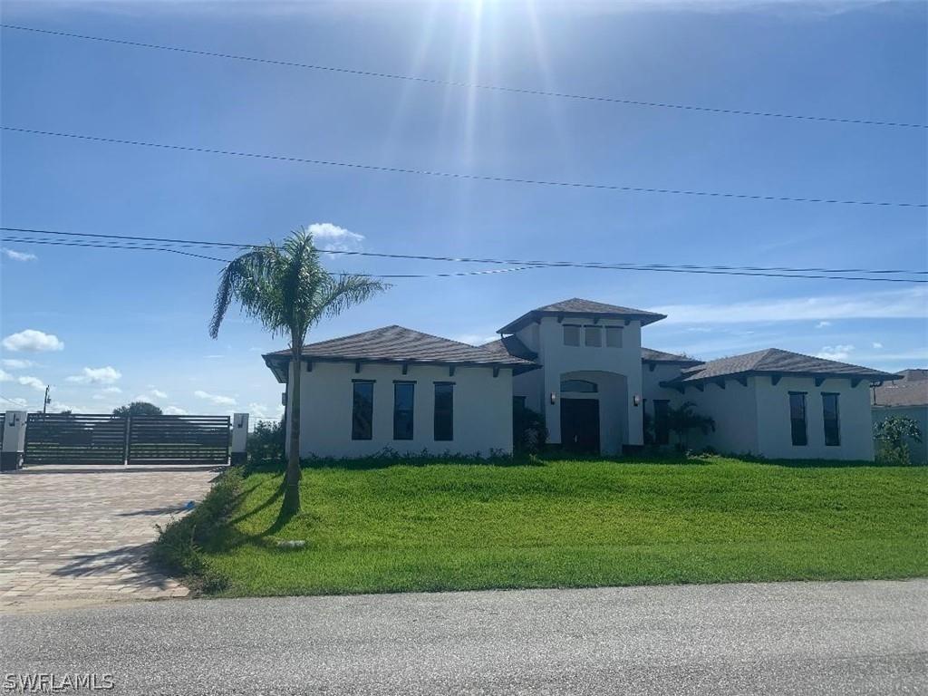223 NW 27th Pl., Cape Coral, FL 33993