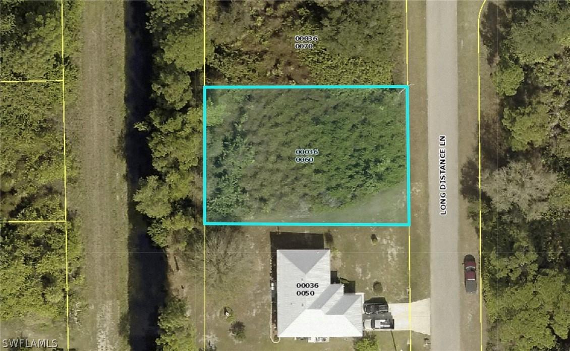 725 Long Distance Ln., Lehigh Acres, FL 33974